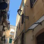 Via Dell'azzurra 3* 巴里