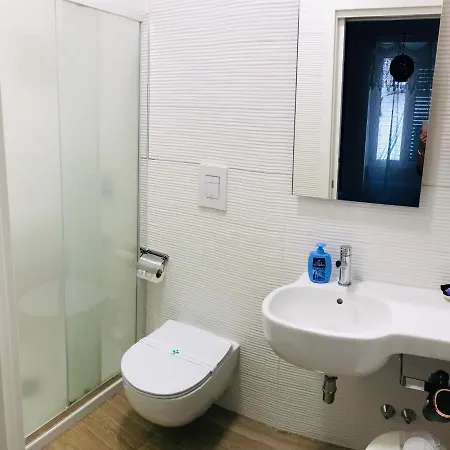 Via Dell'azzurra B&B 바리