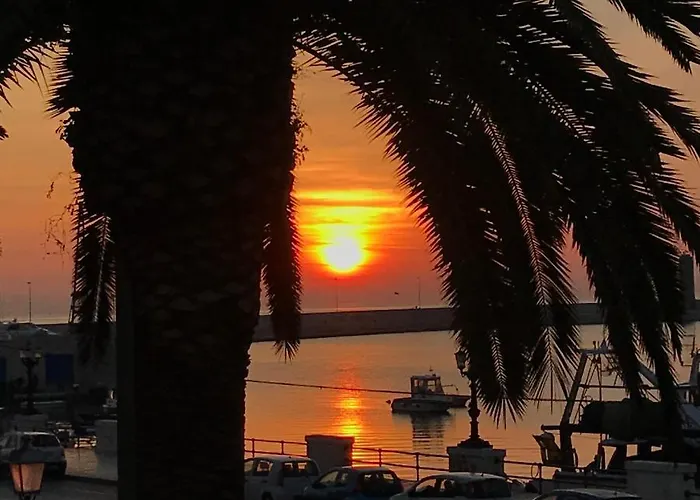 Via Dell'azzurra Bed & Breakfast 3*