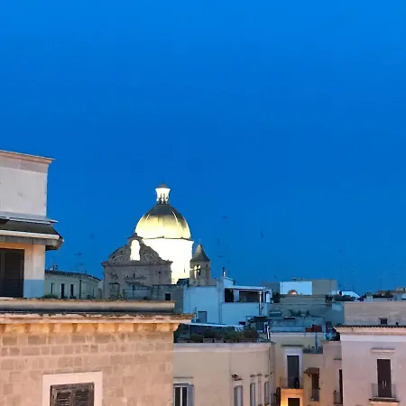 Via Dell'azzurra * Bari