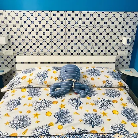 Bed & Breakfast Via Dell'azzurra 3*