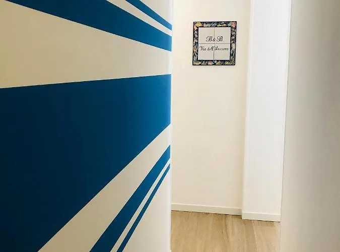 לינה וארוחת בוקר Via Dell'azzurra 3*